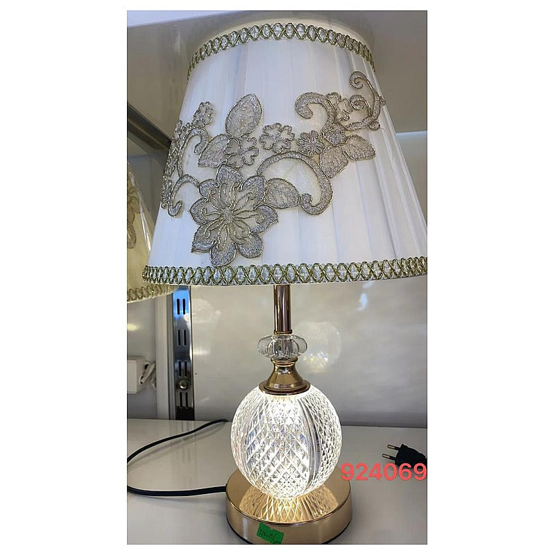 IP-XA07 - LÁMPARA DE MESA CON PANTALLA DECORATIVA- 24 (24/1)