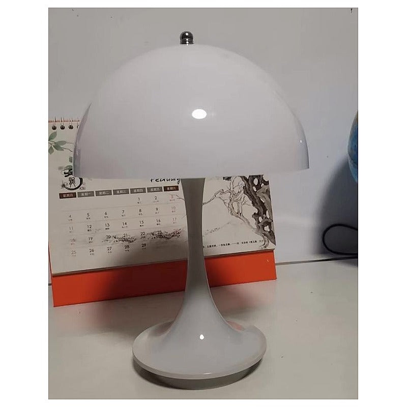 D-QS011 - LÁMPARA DE MESA BLANCA (24/1)