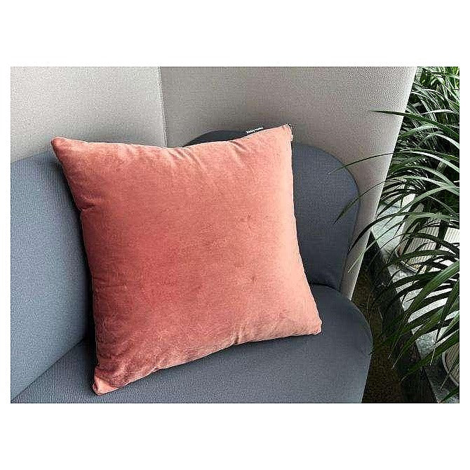 PL04-06 - COJÍN DECORATIVO DE TERCIOPELO ROSA (5/1)