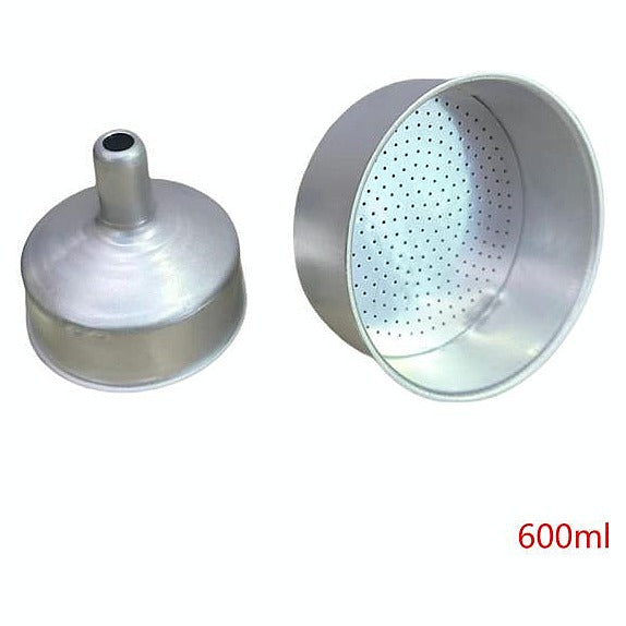 KT-SLA04 - EMBUDO CON COLADOR DE ALUMINIO 600 ML (144/1)