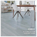 FD811 - PISO DE PVC GRIS (36/1)